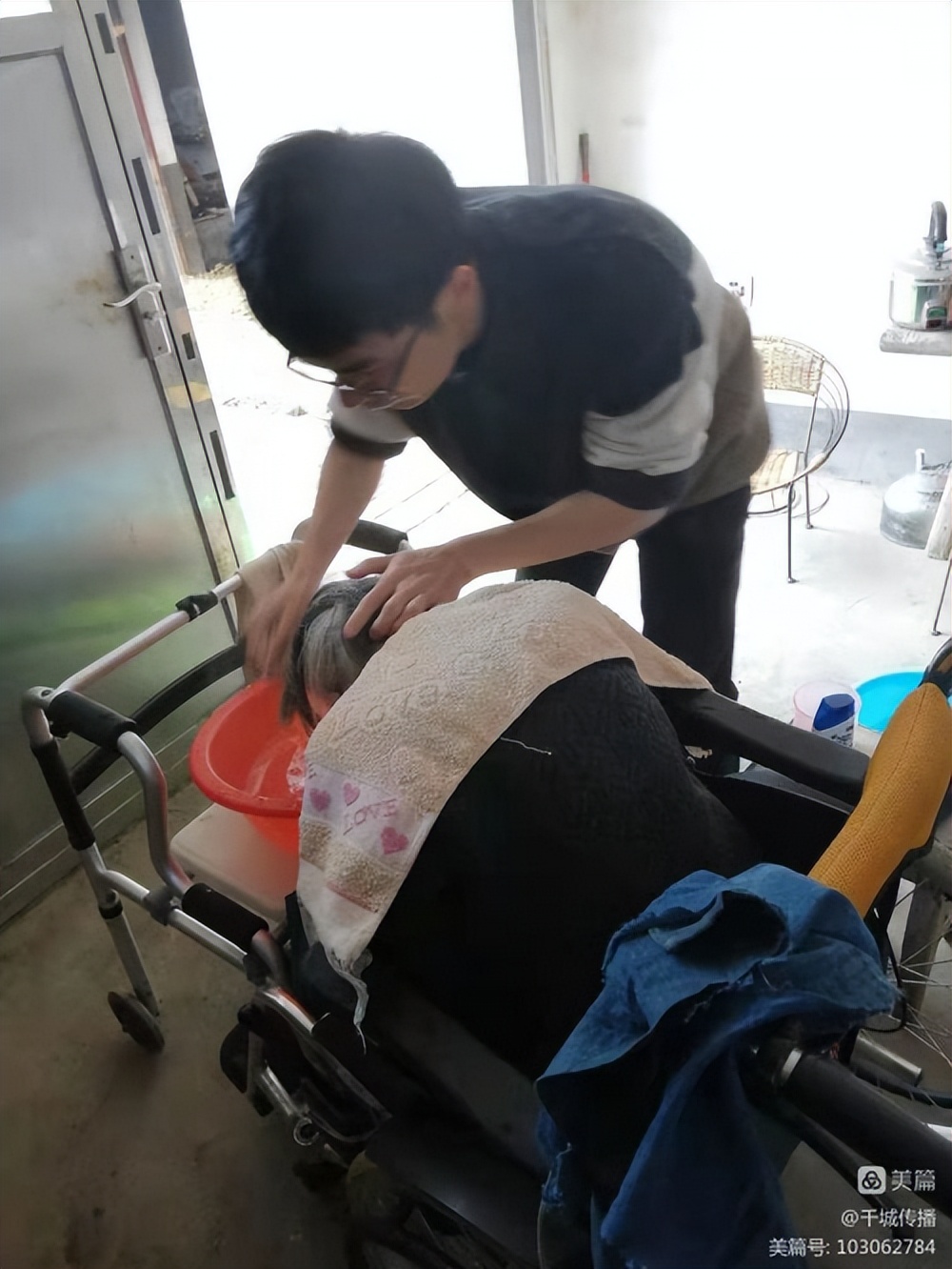 劉庭華：孝路長旅赤子情