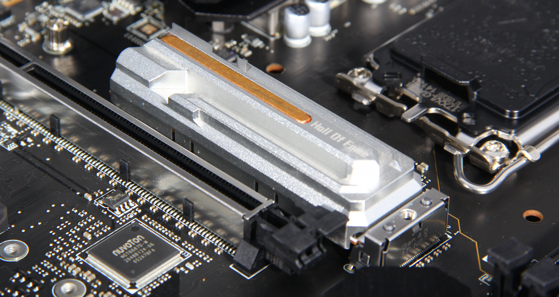 全面进化的精确制导，微星MAG Z690 TOMAHAWK WIFI D4战斧导弹评测