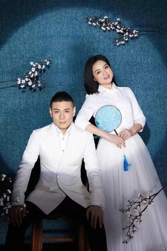 白雪：中年离异，二婚嫁小八岁的丈夫，如今爱情事业双丰收