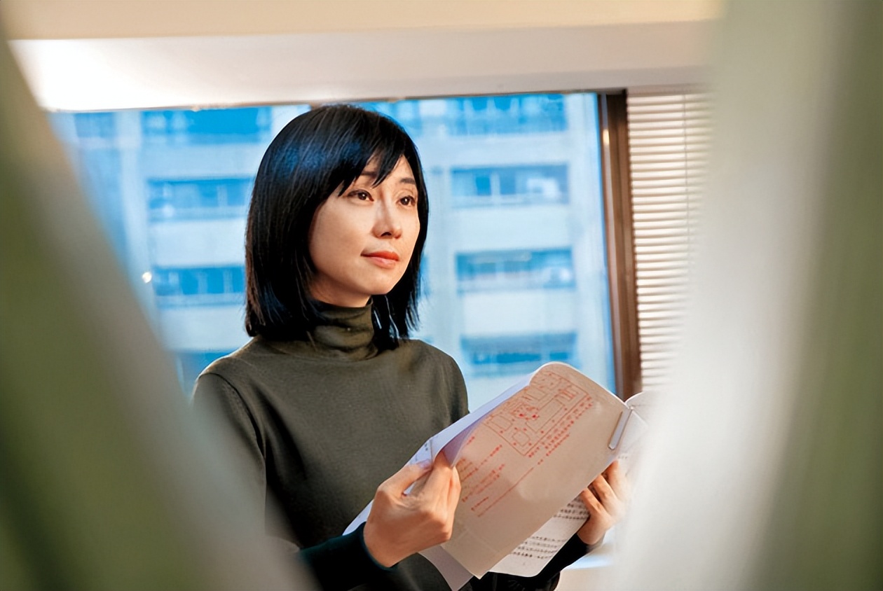 美女律师赖芳玉：为张清芳争取16亿赡养费，接手大S李靓蕾离婚案