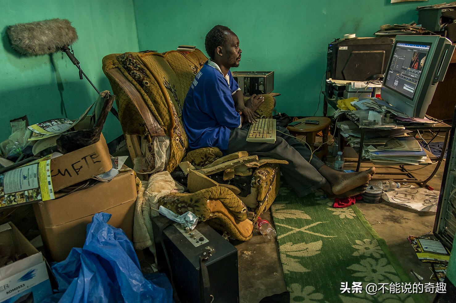 非洲电影有多野？这帮贫民窟的“演员”低成本创作特效动作电影