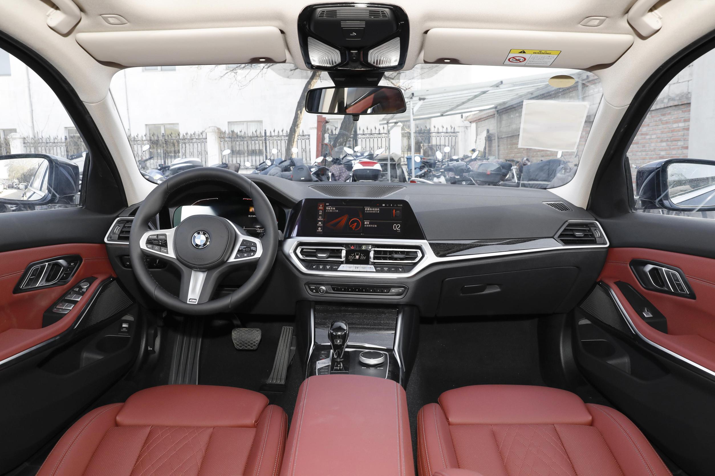 es200对比宝马3系,降维打击?