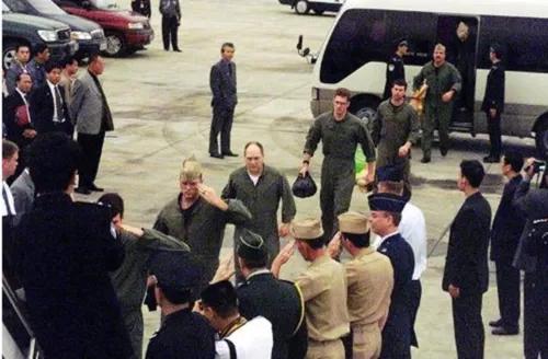 01���Ϻ�ײ������ΰ�ɹ���ɡ��Ϊ��10����Ҳû�ҵ���