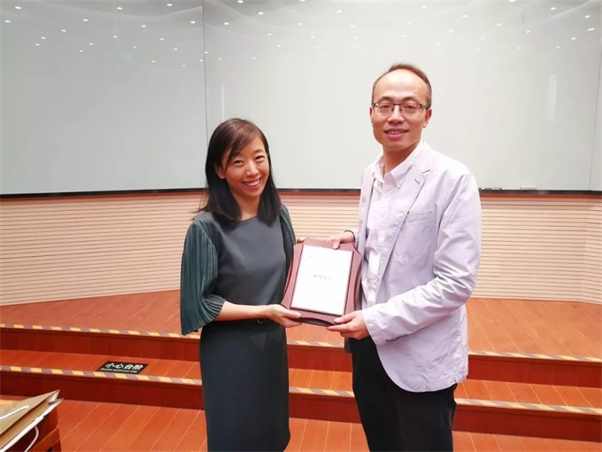 马云背后的女人：从前台小妹到阿里副总裁，曾送七位高管进监狱