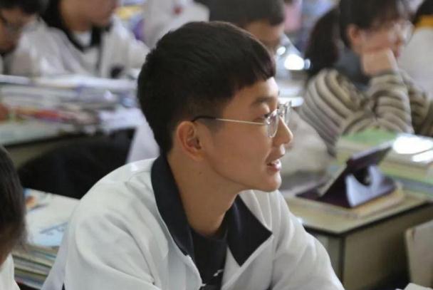 教育部直属高校排名大洗牌，上交大超越浙大，人大排名退步明显
