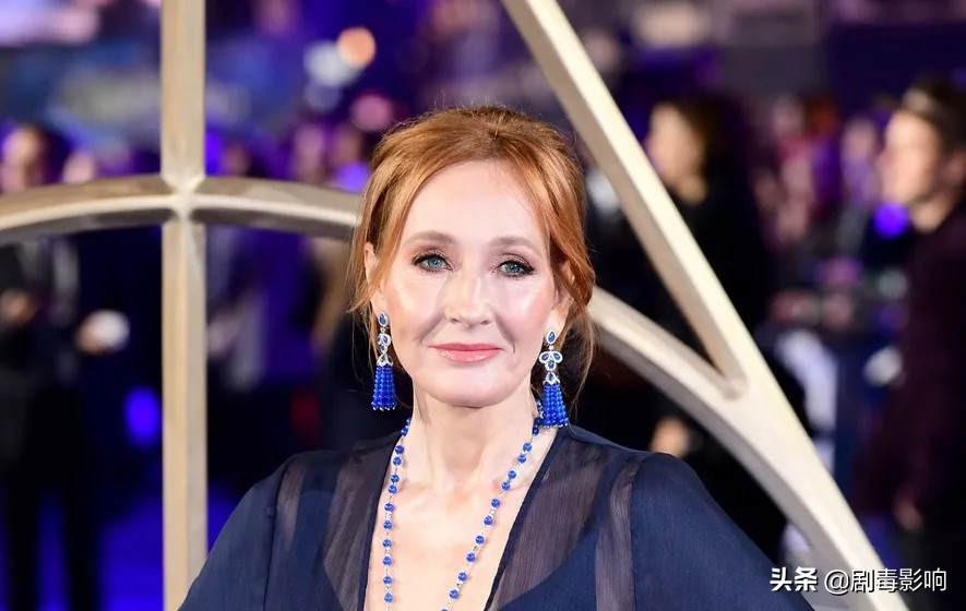 《哈利·波特20周年》：每一帧都是情怀，却成了2022开年最大闹剧