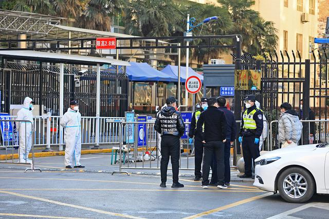 长安大学传播链已超20人，西安疫情外溢4个城市！长安大学校本部住宅区实行封控管理