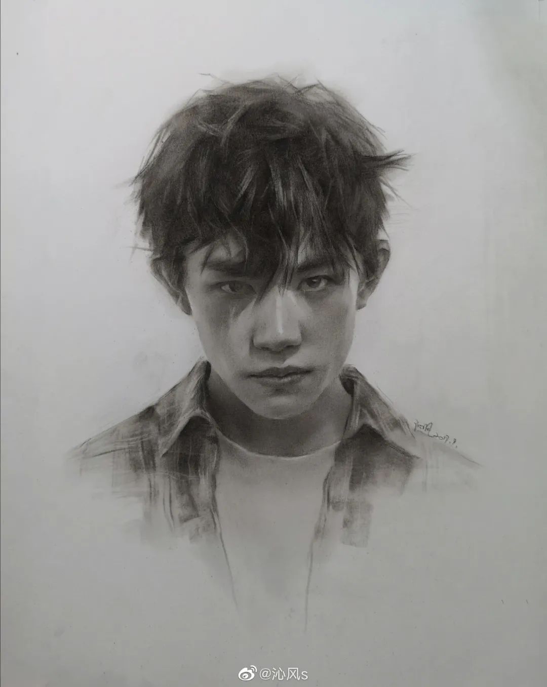 画皮画骨难画魂，她用木炭把明星画活了，王一博鞠婧祎眼神看醉了