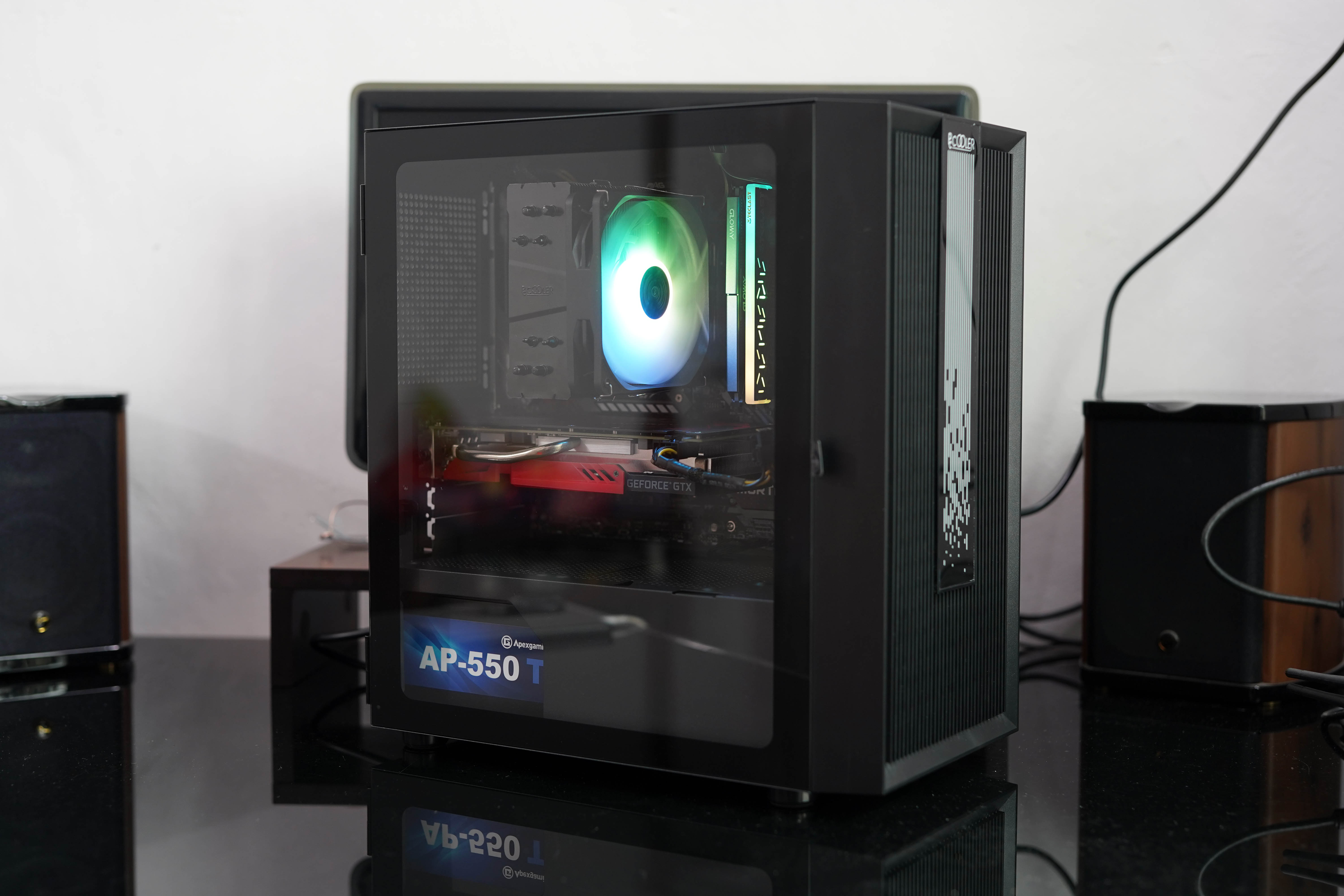 5年换新，净化空气，艾湃电竞550W纳米光触媒电源开箱