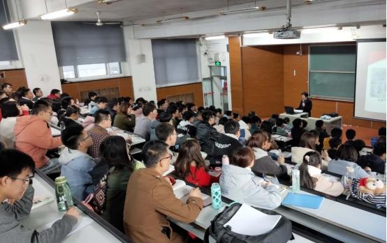 大学生入党“硬性要求”，这三点缺一不可，尽量大一申请比较好