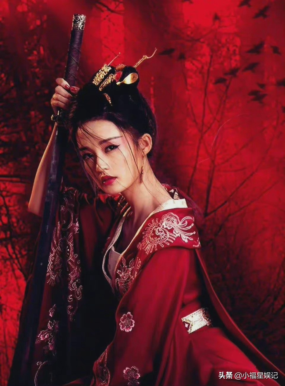 同样演“红装女神”,把刘亦菲景甜和王祖贤朱茵对比看,谁更胜一筹