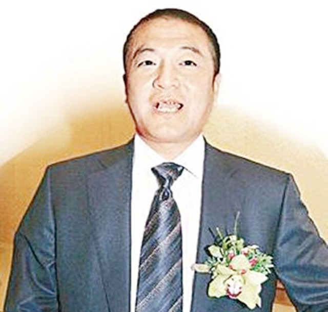 重庆富豪蔡奎：分走前妻200亿，买豪宅娶空姐，身价暴涨300亿