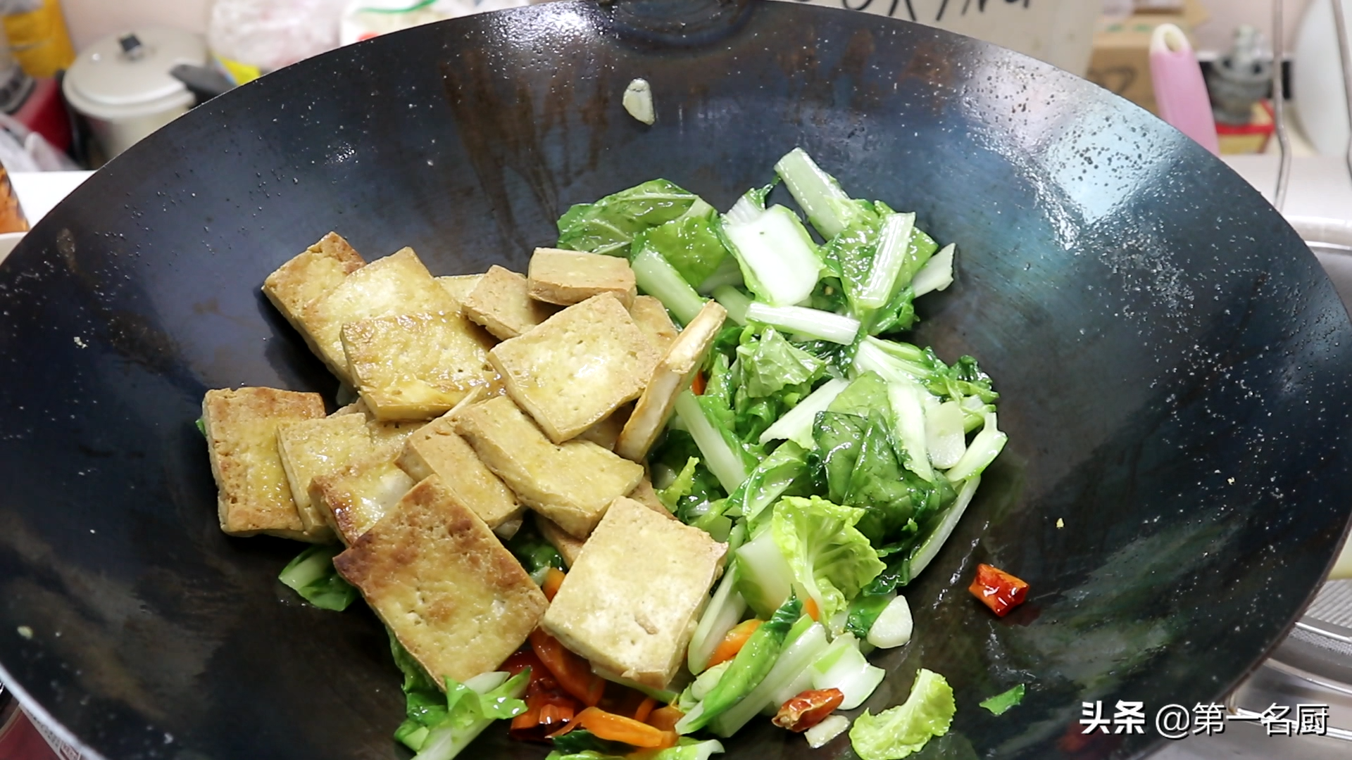 豆腐的做法大全家常菜（6种家常做法好吃营养还不长肉）