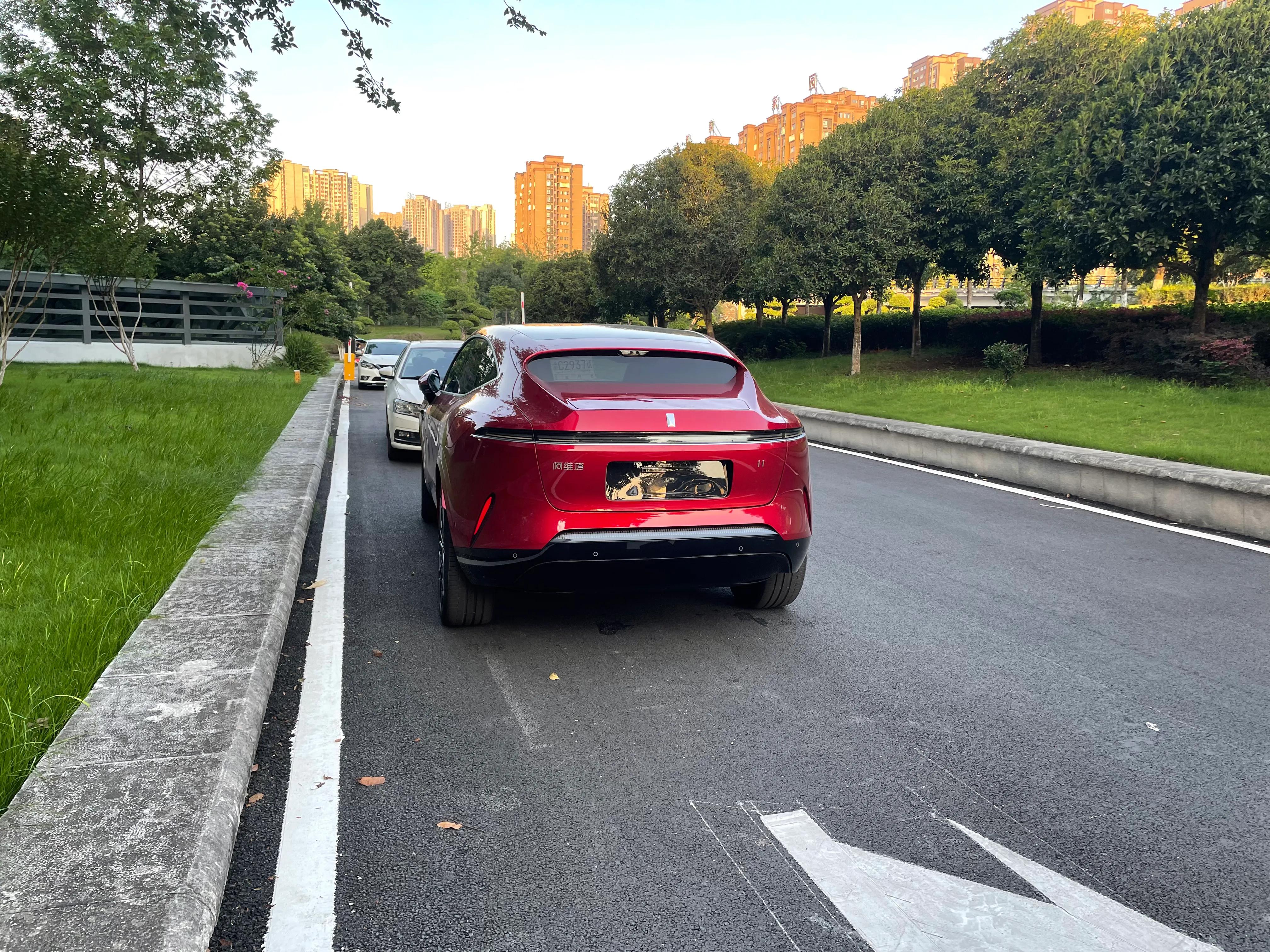 遇见背景最强的国产合伙电动车“安慰他”阿维塔