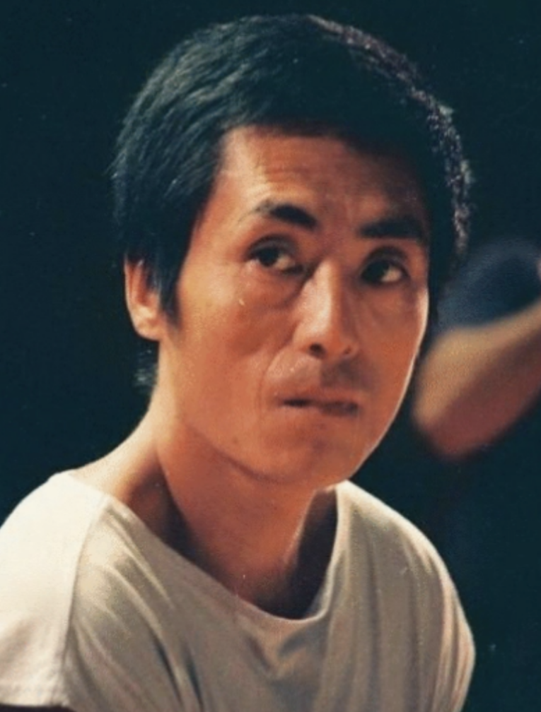 同是第五代顶流导演，把冯小刚张艺谋放在一起对比，差距就出来了