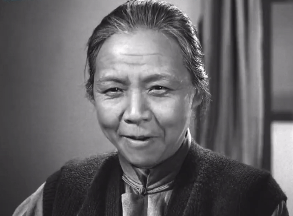 吴茵33岁确立“东方第一老太婆”的地位，终身未育，晚年写回忆录