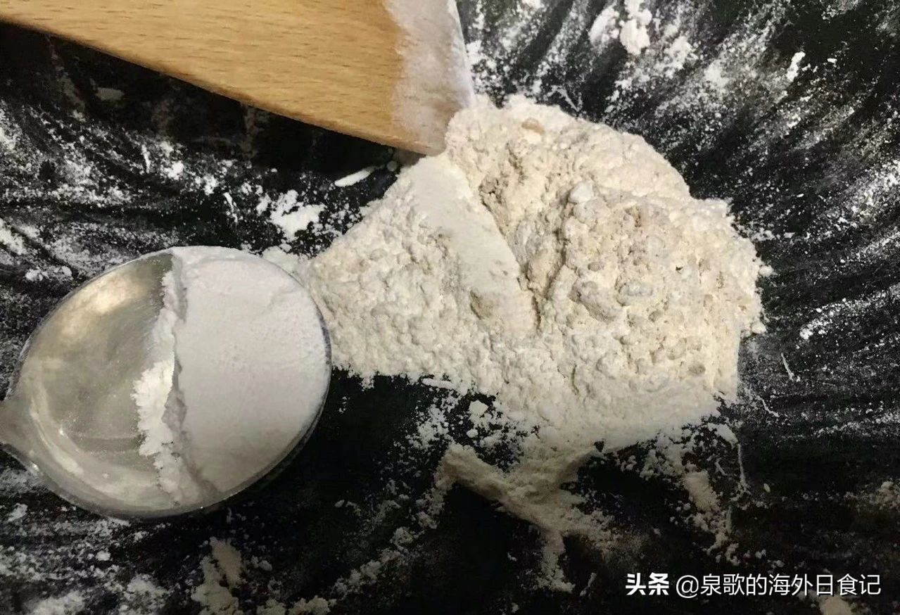 「东北特色小吃」粘豆包的两种做法，软糯香甜，一口不过瘾