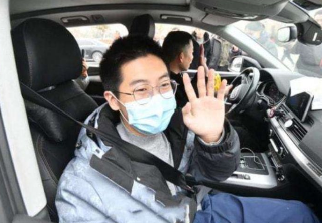 丢了14年，回到父母身边的孙卓到深圳读书，算高考移民吗？