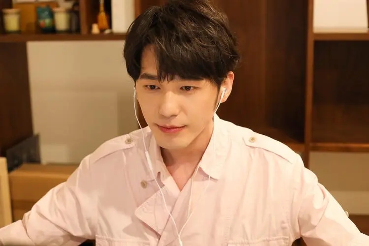 他们真的是同年人吗？他们告诉我们什么叫“同年不同脸”