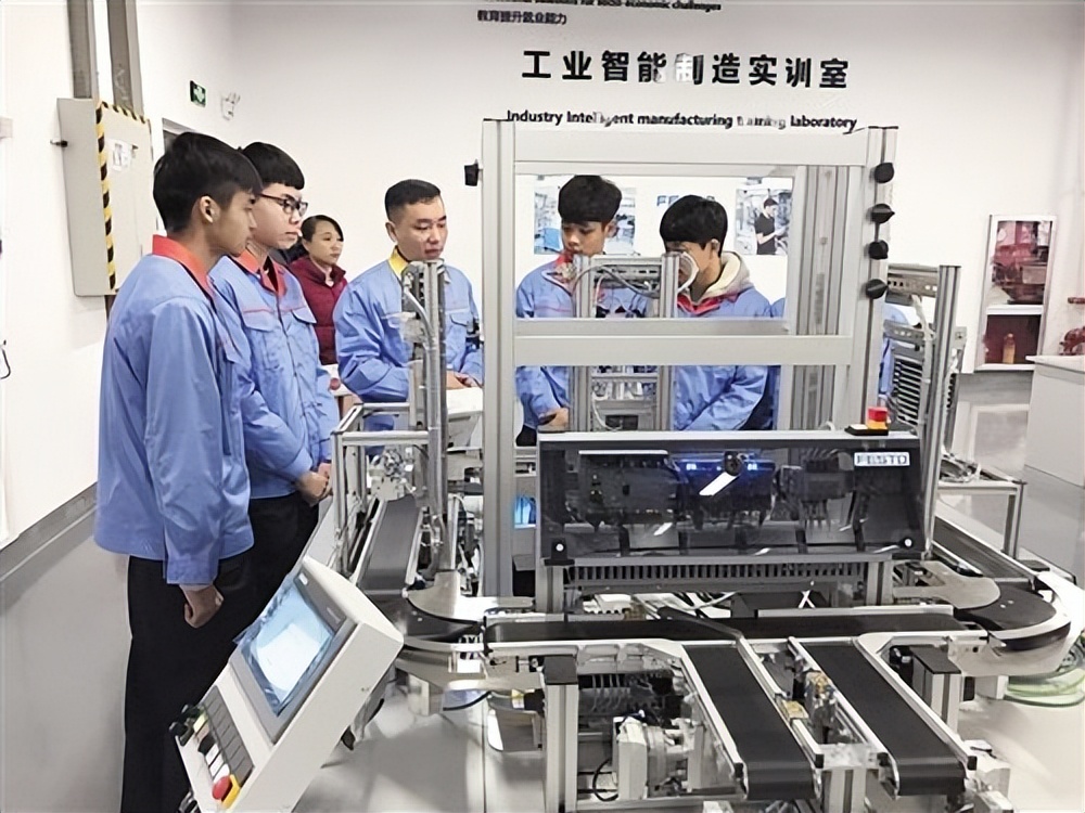 聊聊取消“普职分流”，可能我们家长高兴得太早，分数才是王道