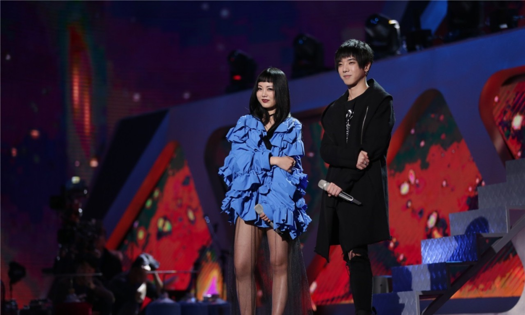 看似单纯无害，实则绯闻不断的7位明星，个个是“撩汉高手”