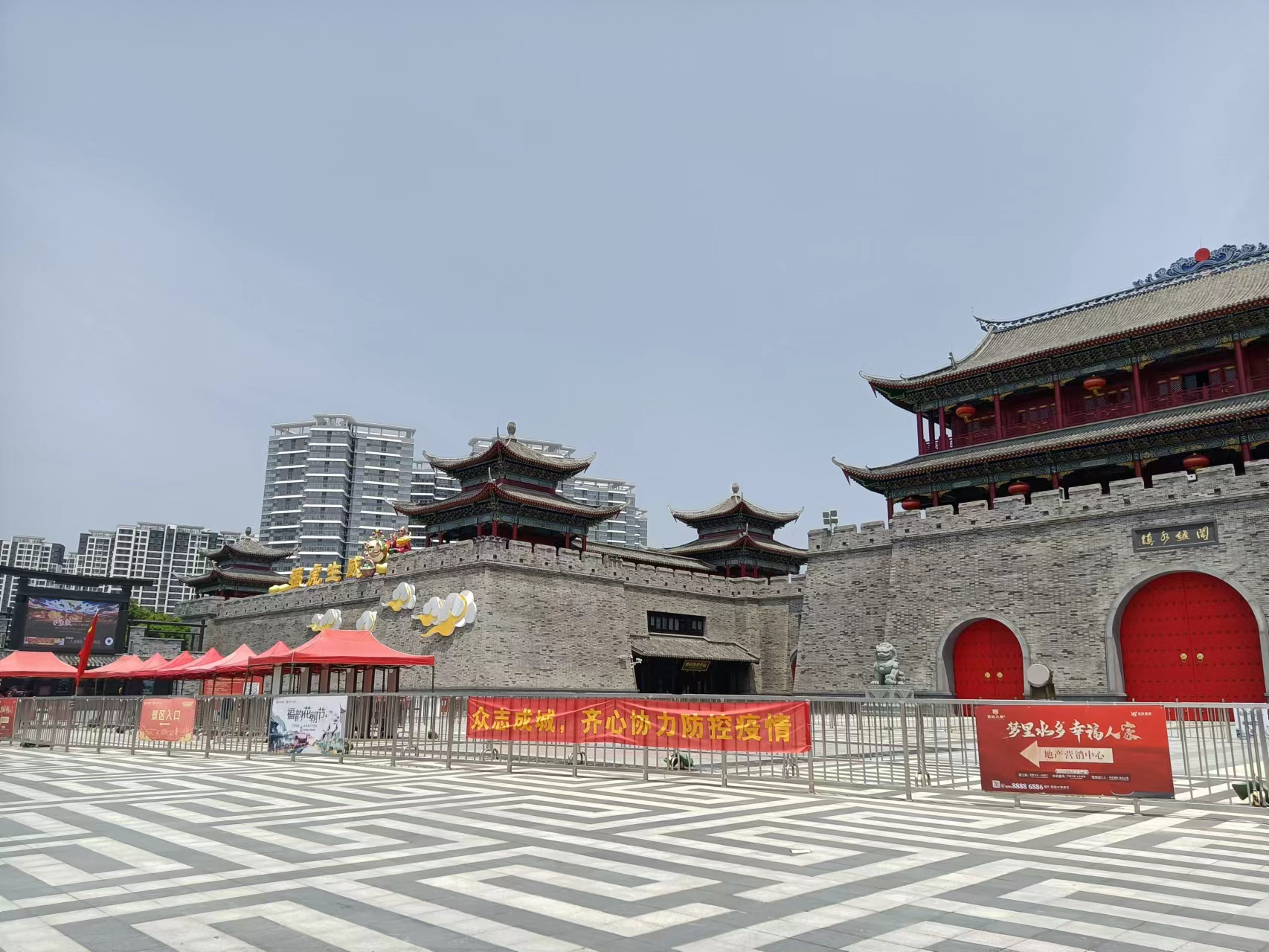 闽越水镇，恒大悦珑湾，福州这两个江景楼盘，值得入手吗？