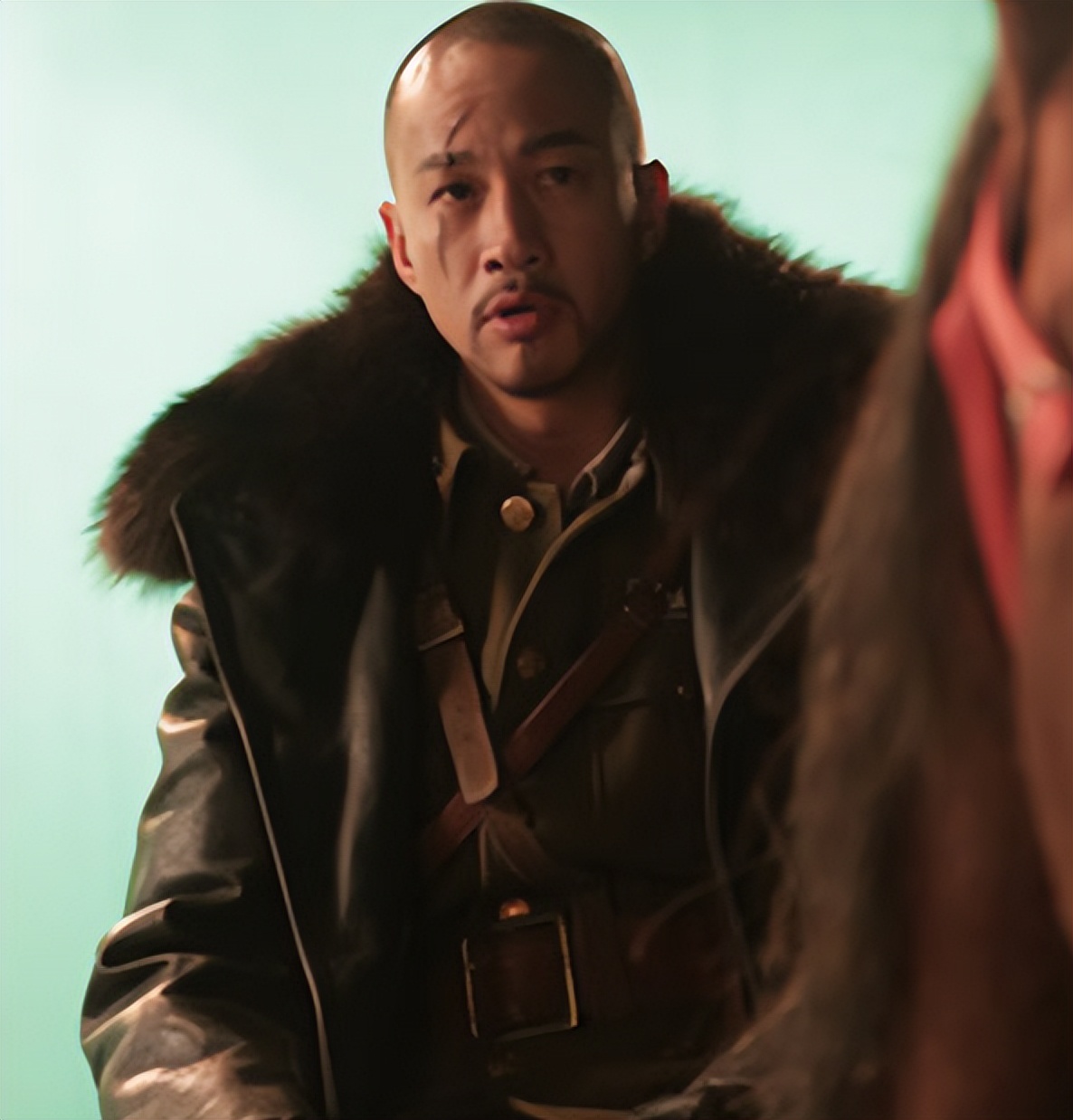 “自带悲剧脸”的8位男星，五官凑在一起，演什么都很丧，怎么救