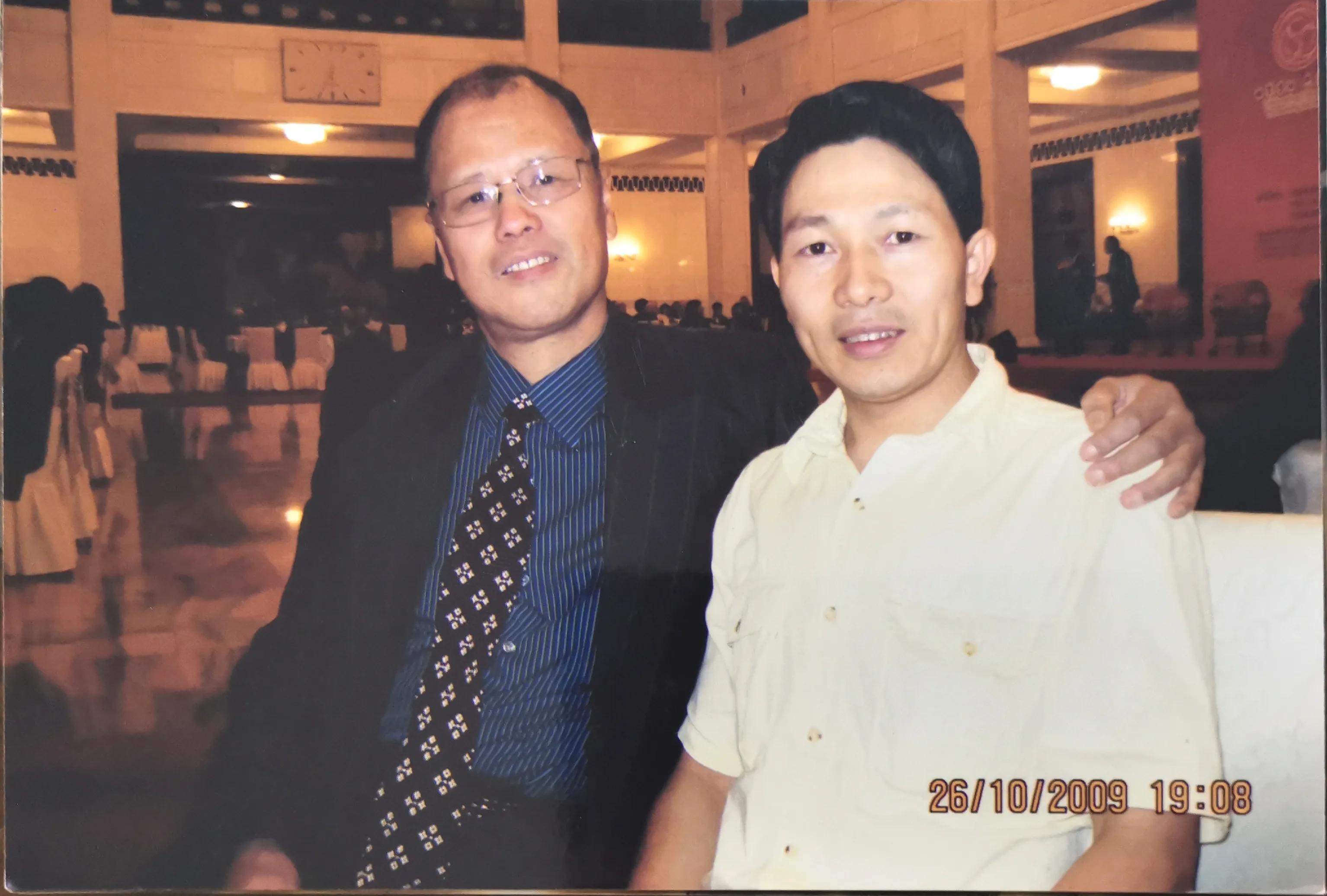 李乘伊沉痛悼念倪齐生哥哥仙逝