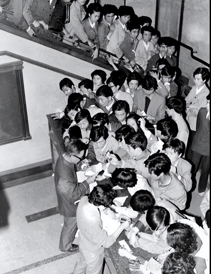 高考1977-2021，哪一张照片是属于你的记忆，太珍贵