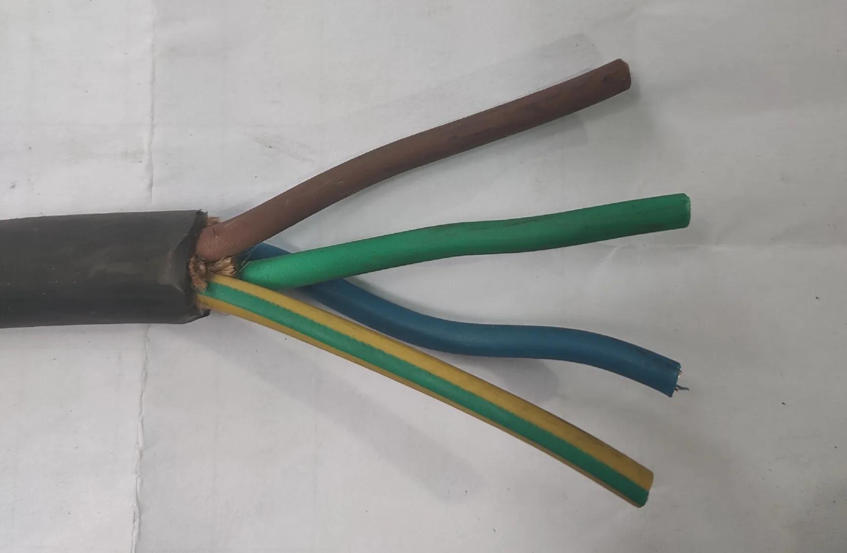 4芯电缆线4芯电缆线,线色为红,绿,蓝,双色,当供电电源为三相火线一根