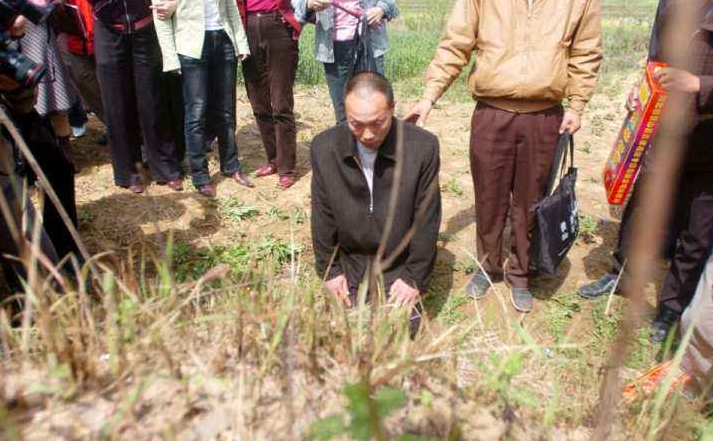 1994年，男子因杀妻被判15年，11年后“亡妻”归家，竟已再婚生子