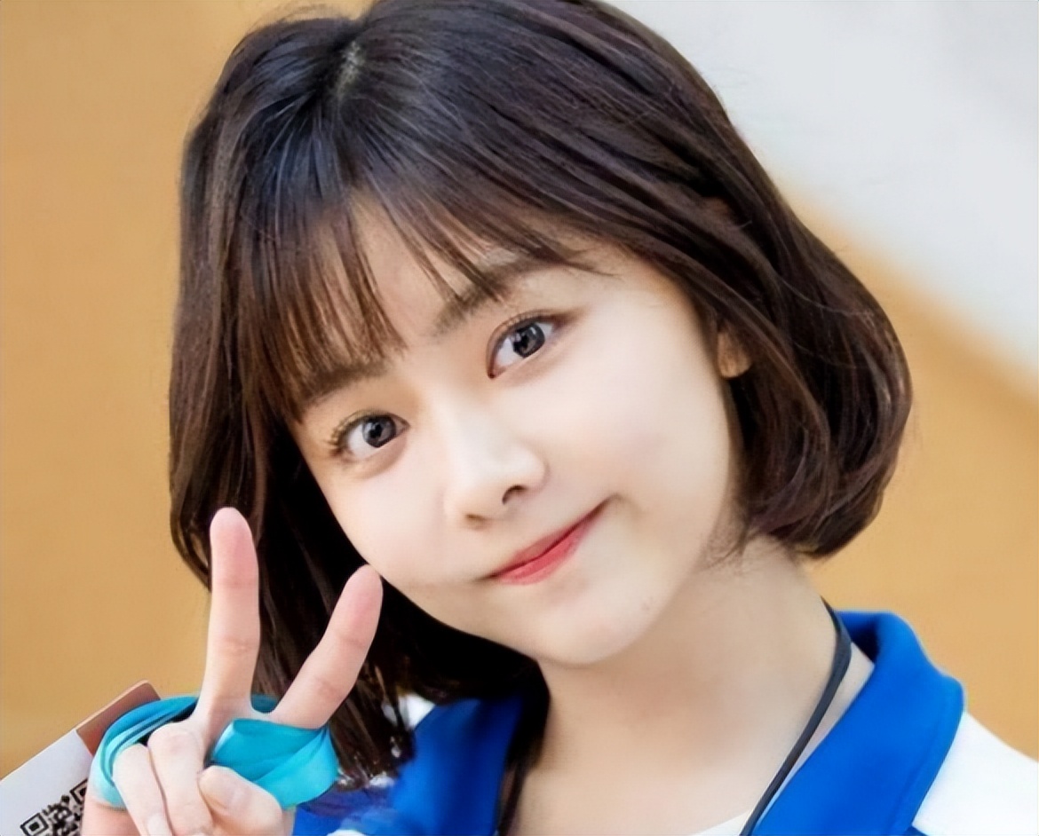 娃娃脸我只服这12位明星！有人30岁还能演高中生，个个青春永驻