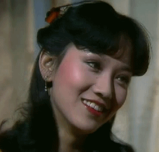 赵雅芝、高圆圆、贾静雯、余男、林青霞，同是红裙，韵味各不相同