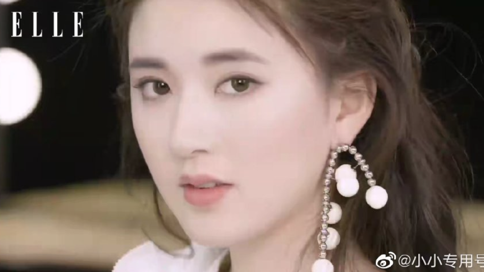 互联网美女真的太多了！杨幂身材大杀四方，赵今麦长大了这么美？