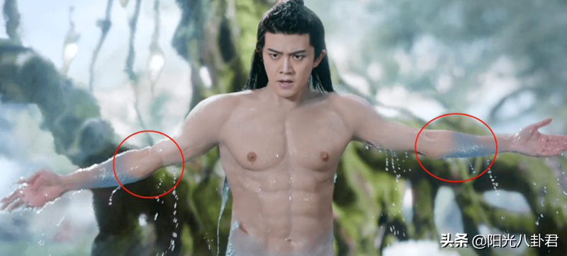 男星内卷起来差距有多大？中年人老当益壮，年轻人却一个比一个虚