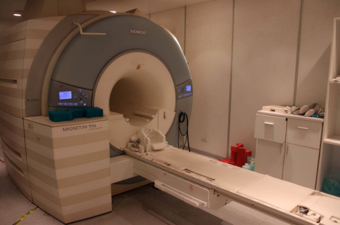 301醫院黃牛幫忙搶號多少錢；核磁(MRI)到底有什么區別?的簡單介紹
