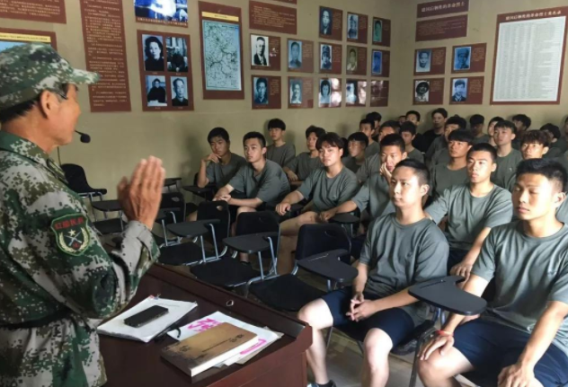 2022年征兵工作开启，学生要提前知晓入伍流程，女兵年龄也有调整