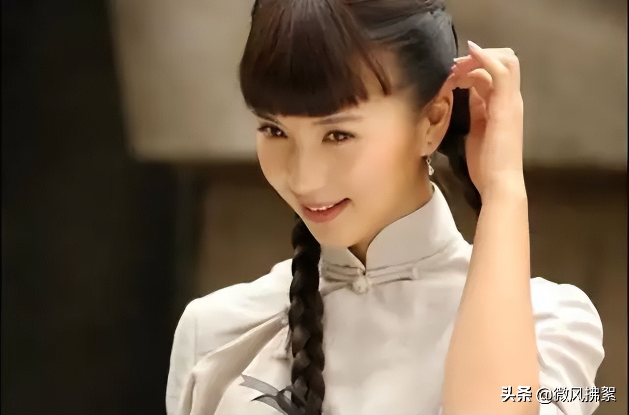 11位女星的民国学生装 灵动俏皮