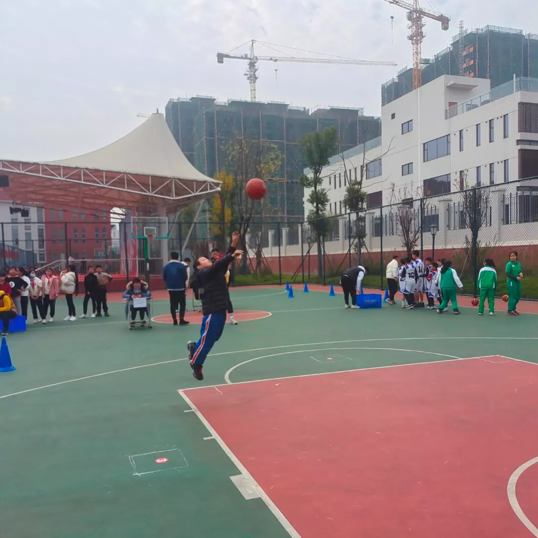 黄龙溪学校参加双流区第十六届中小学生体育集体项目运动会比赛