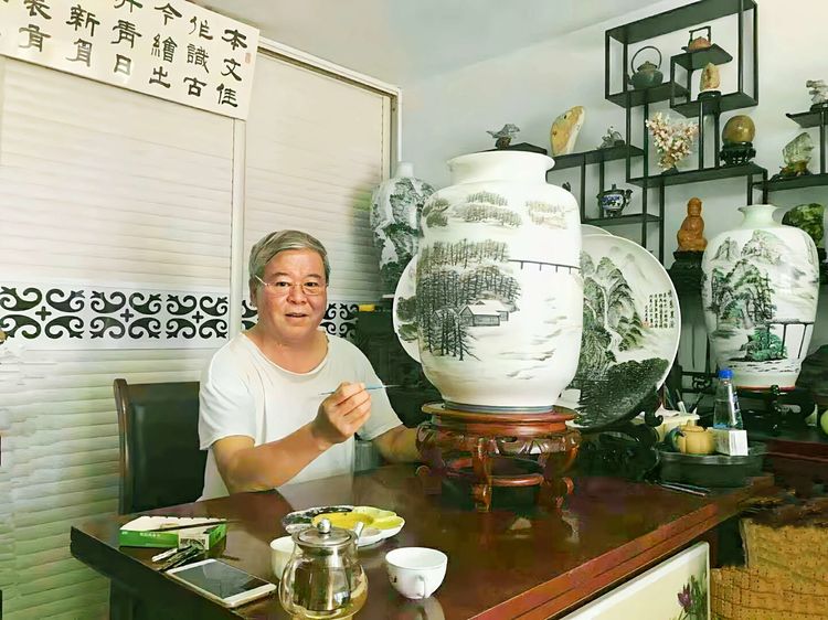 传承陶瓷文化 追逐瓷画艺术梦