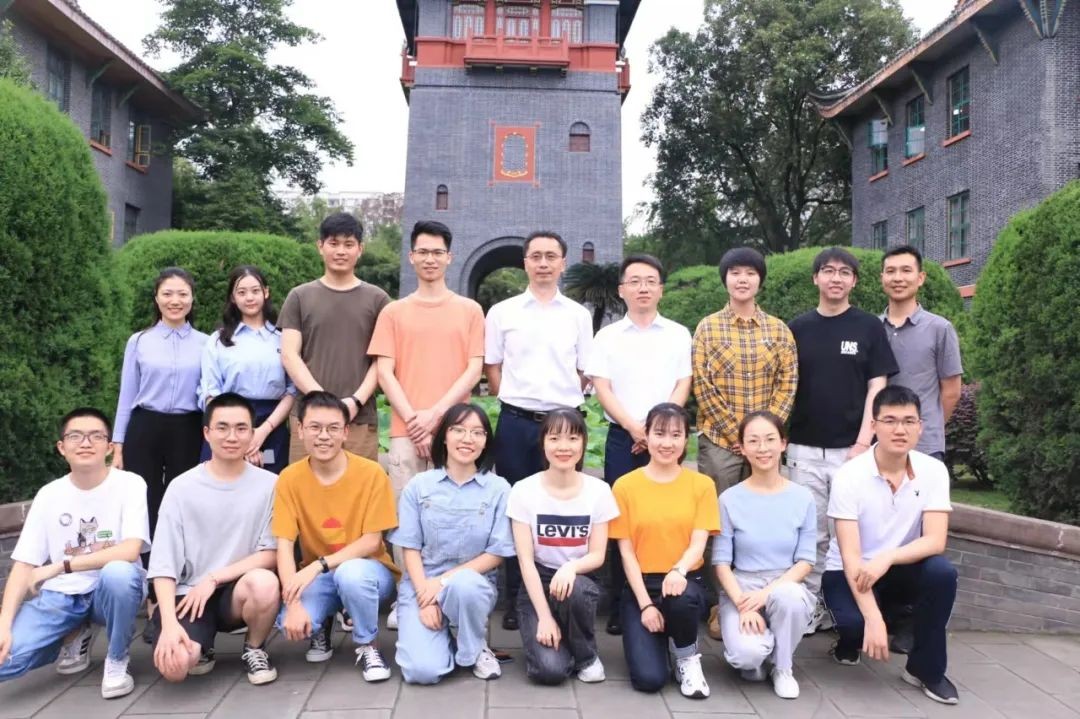 四川“高能”女学霸：聚焦新冠病毒，一作发表《Science》！