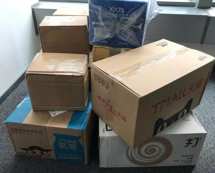 8款减糖即饮奶茶对比，这两款原料品质高，口感更好