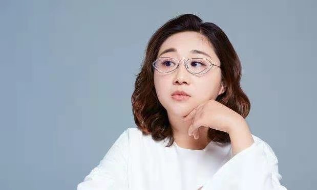 傅首尔，靠一张嘴活得灿烂的女人，她的这20句话惊艳了我