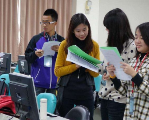 高考“3+1+2”新模式下，两个科目被选择得少，两科老师担心失业