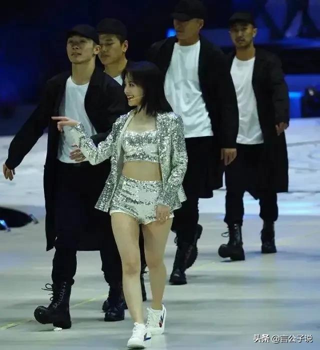 7位“个子矮”的女星，个个身高不到160，她们的身高太不懂事了