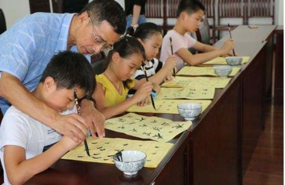 高考状元的“神仙卷面”，字迹如印刷体，阅卷老师看了爱不释手