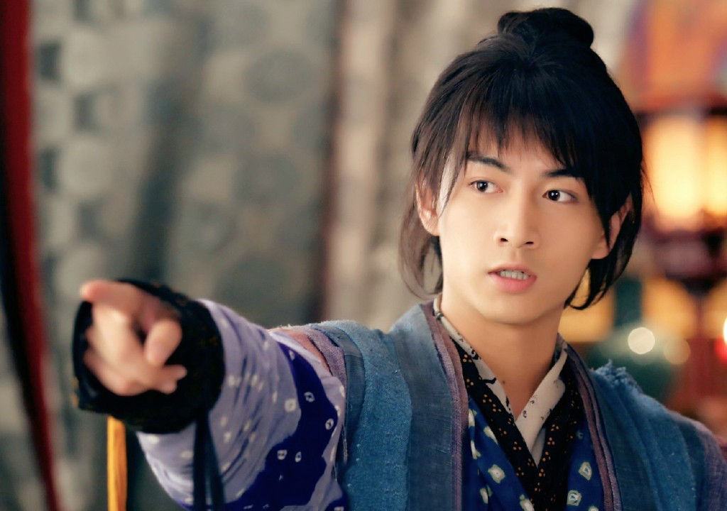 神雕后传：黄药师徒弟为杨过生三子，大儿一统江湖，二儿掌管丐帮