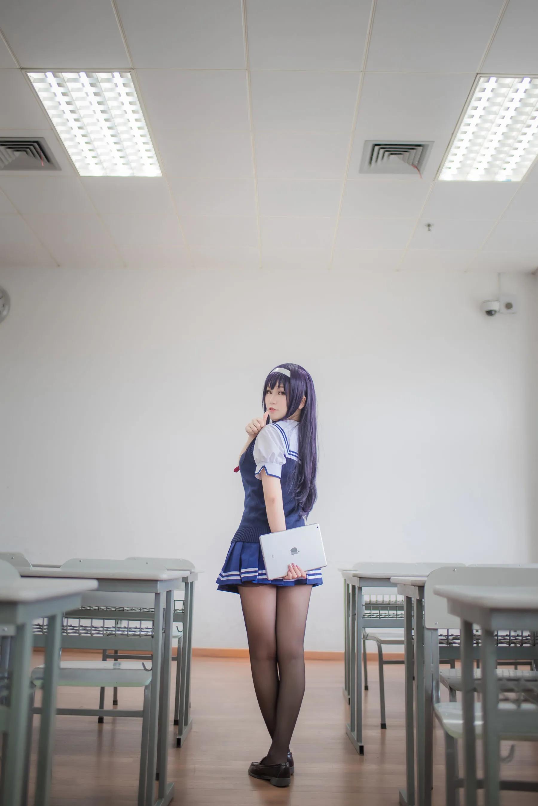 萝莉COS 白金Saki -嘿丝 校服