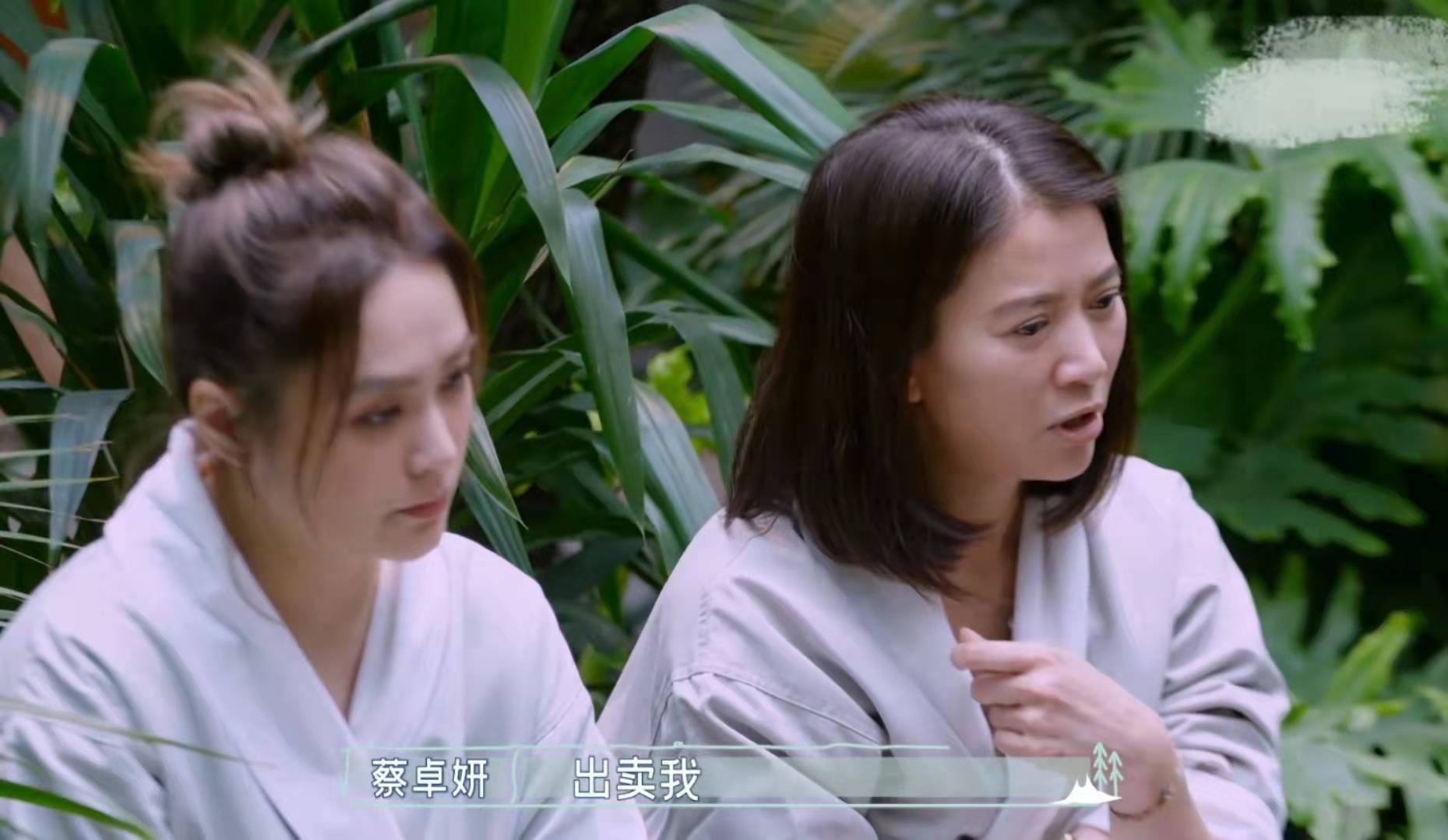 阿Sa罕见曝与郑中基隐婚内情，身边姐妹不知情，透露当年很浪漫