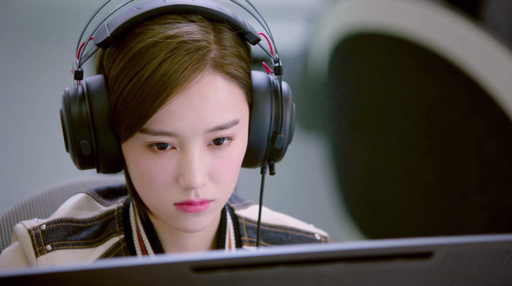 古装VS现代堪称“换头”！多演点古装戏吧，我能磕一辈子